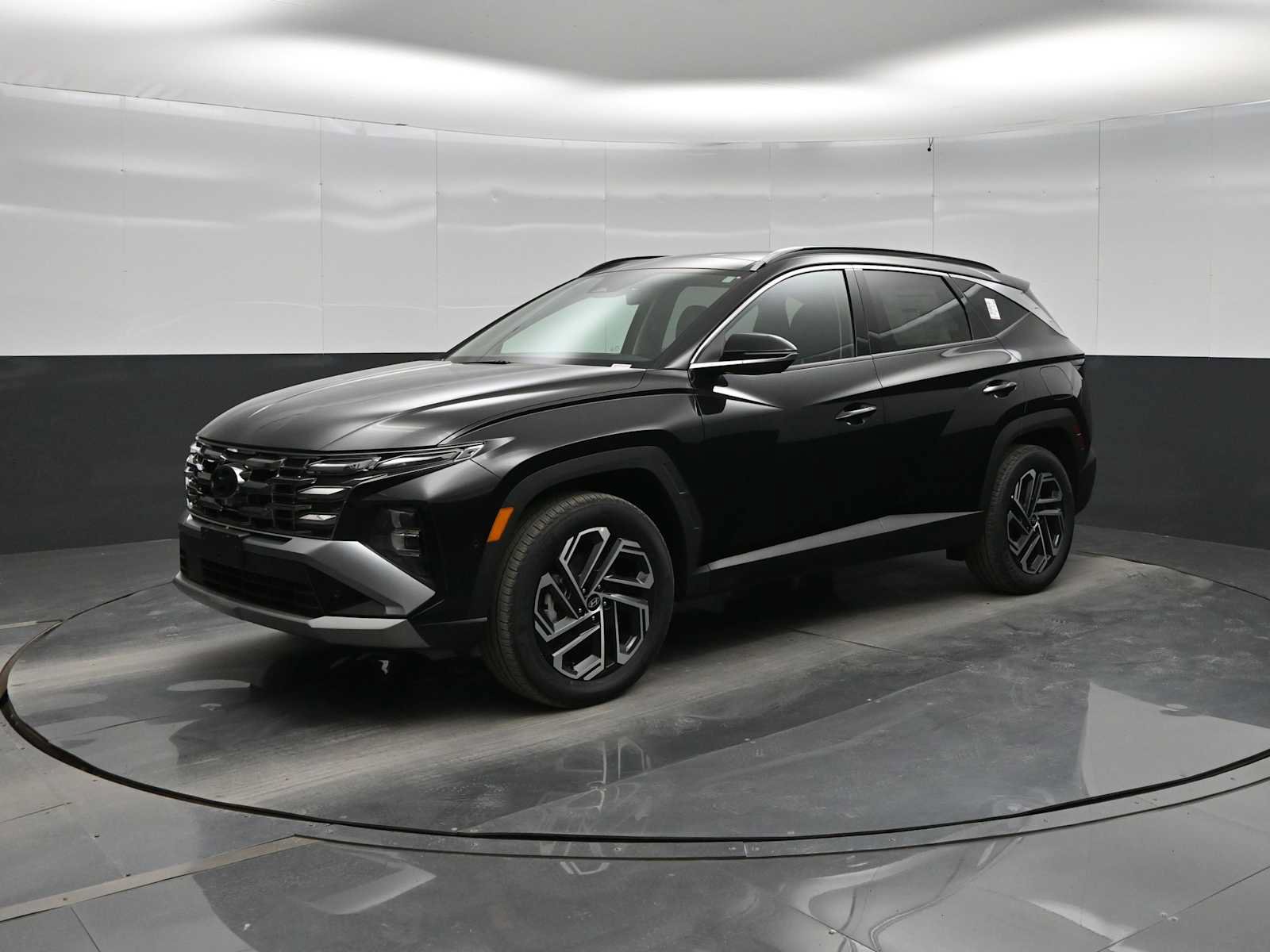New 2026 Hyundai Tucson Limited AWD/4WD image 4