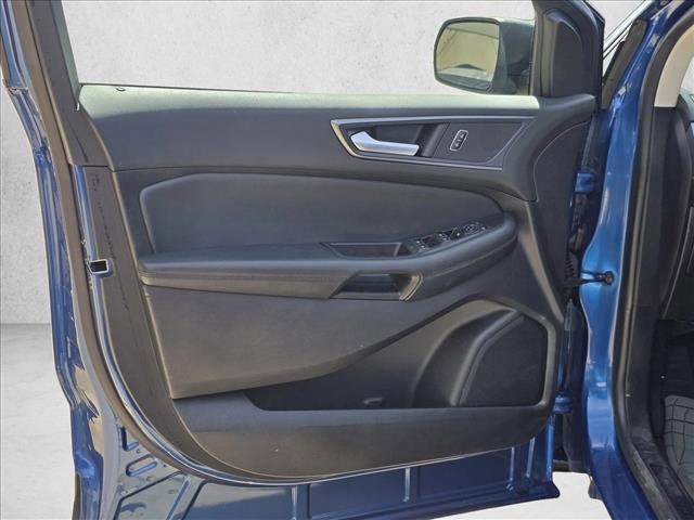 Used 2020 Ford Edge SE FWD image 10