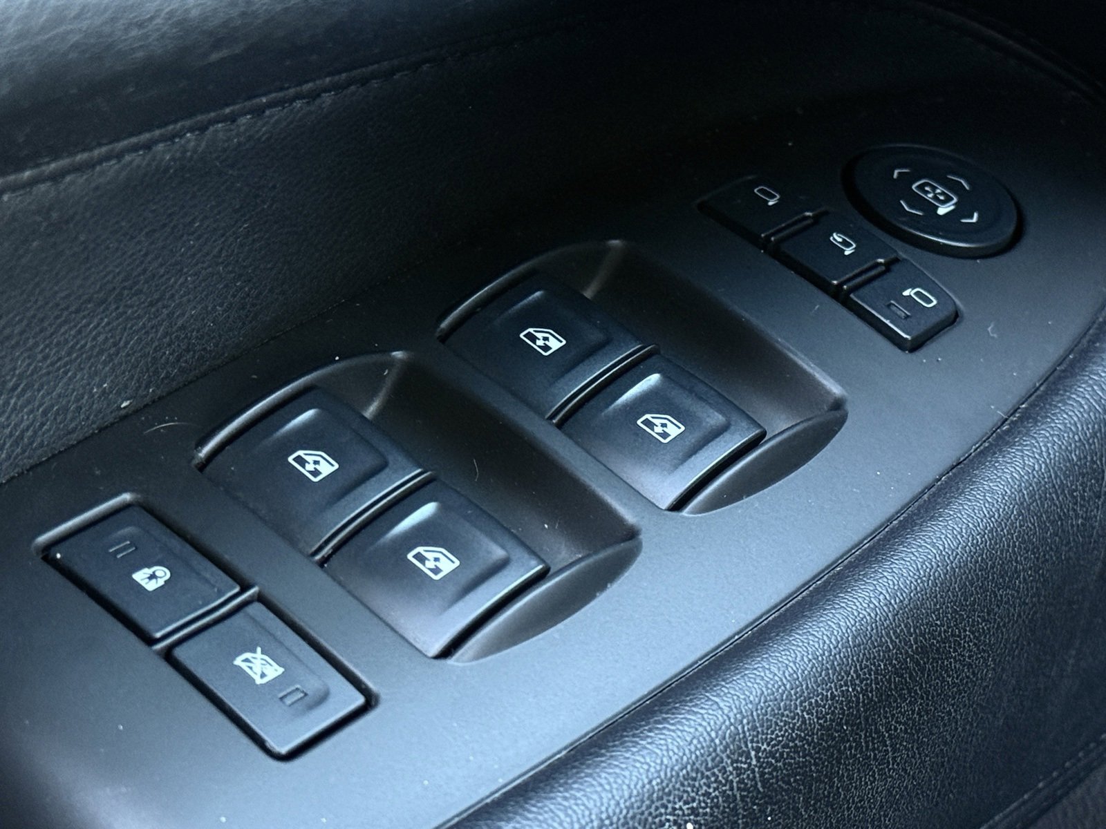 Used 2016 Cadillac Escalade 2WD image 31