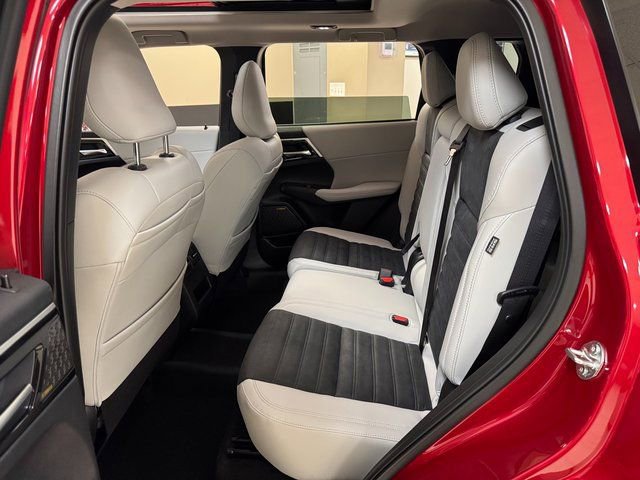 New 2026 Mitsubishi Outlander SE FWD image 23
