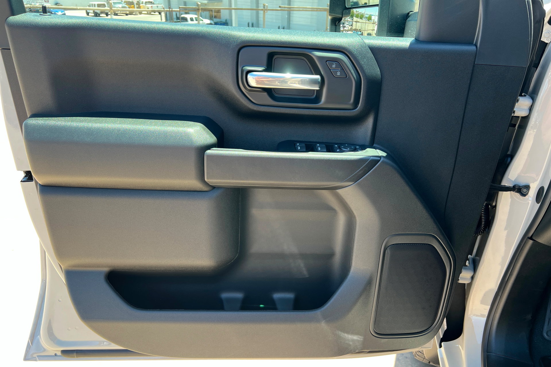 New 2026 Chevrolet Silverado 2500 Custom w/ Custom Value Package AWD/4WD image 15