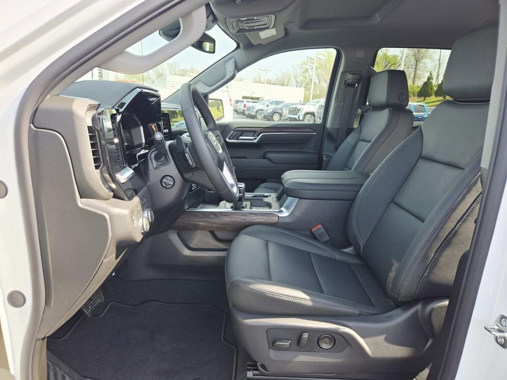 New 2026 GMC Sierra 1500 SLT w/ SLT Premium Package image 11