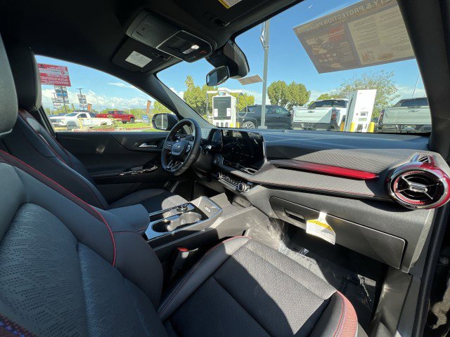 Used 2025 Chevrolet Equinox RS w/ Convenience Package III image 28