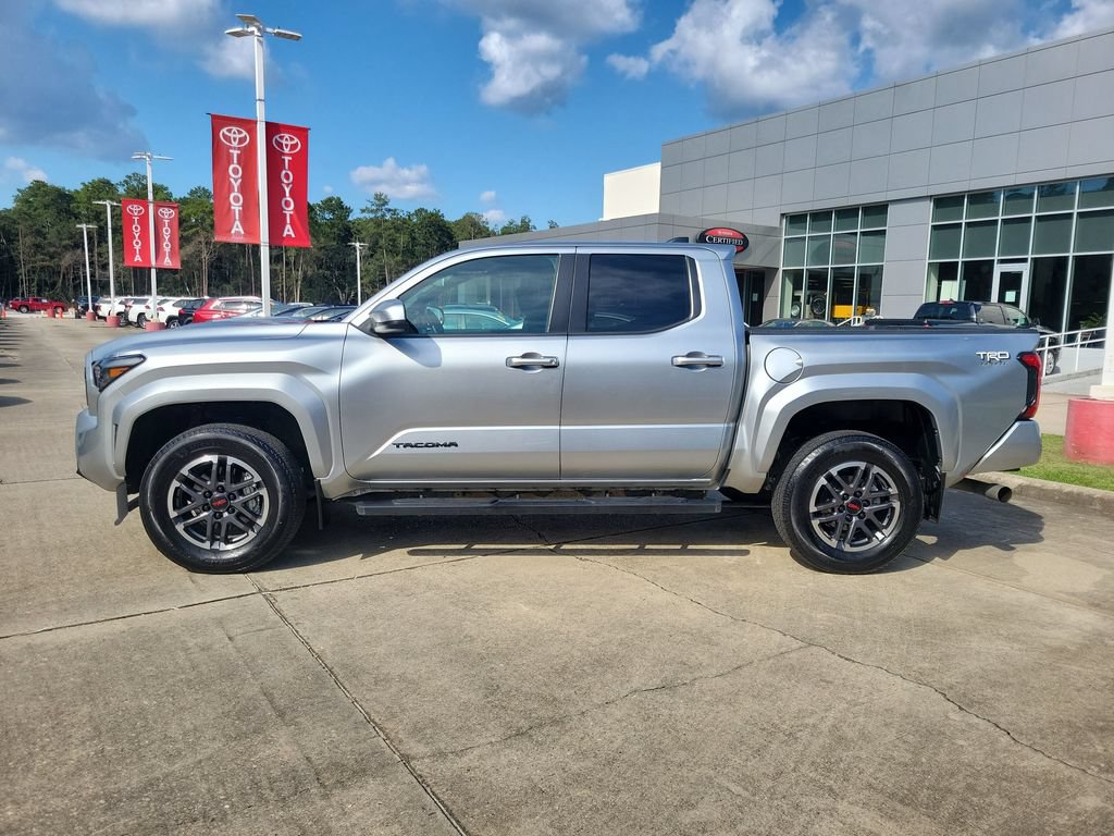 Used 2024 Toyota Tacoma TRD Sport RWD image 2