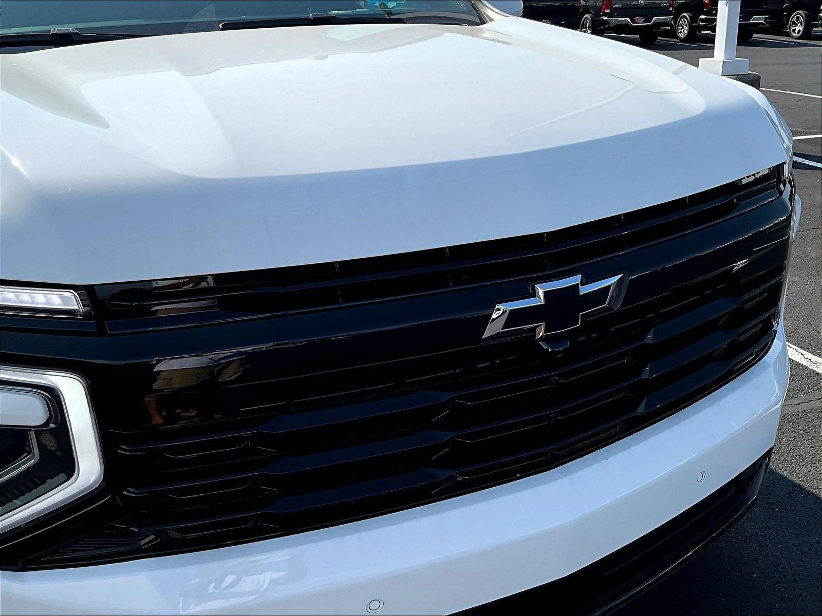 New 2026 Chevrolet Suburban RST w/ Comfort Package AWD/4WD image 23