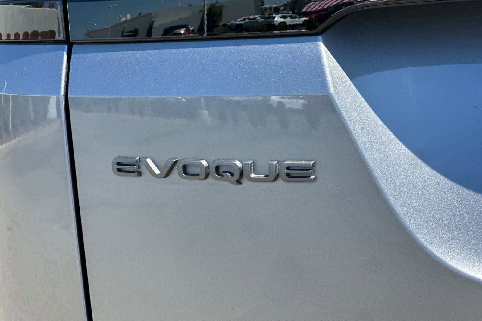 Used 2023 Land Rover Range Rover Evoque R-Dynamic S AWD/4WD image 33