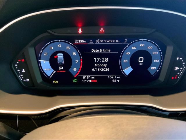 Certified 2025 Audi Q3 2.0T Premium Plus w/ Premium Plus Package AWD/4WD image 24