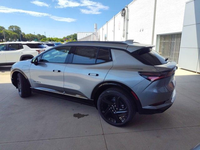 New 2025 Chevrolet Equinox EV RS image 13