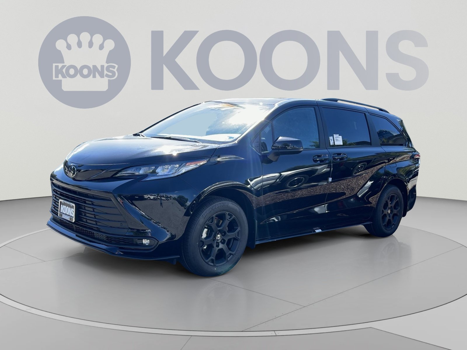 New 2026 Toyota Sienna XLE Woodland Edition