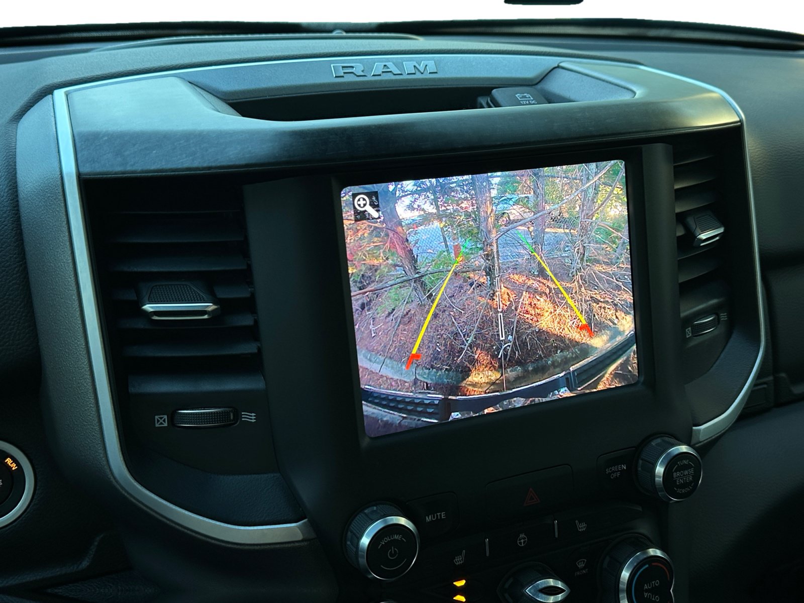 Used 2020 RAM 1500 Big Horn AWD/4WD image 15