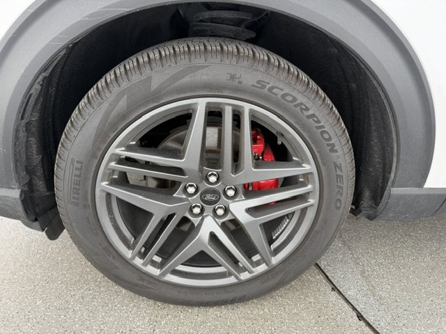 Used 2025 Ford Explorer ST RWD image 7
