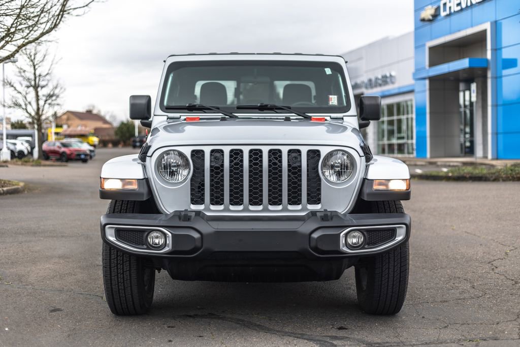 Used 2023 Jeep Gladiator Sport image 7