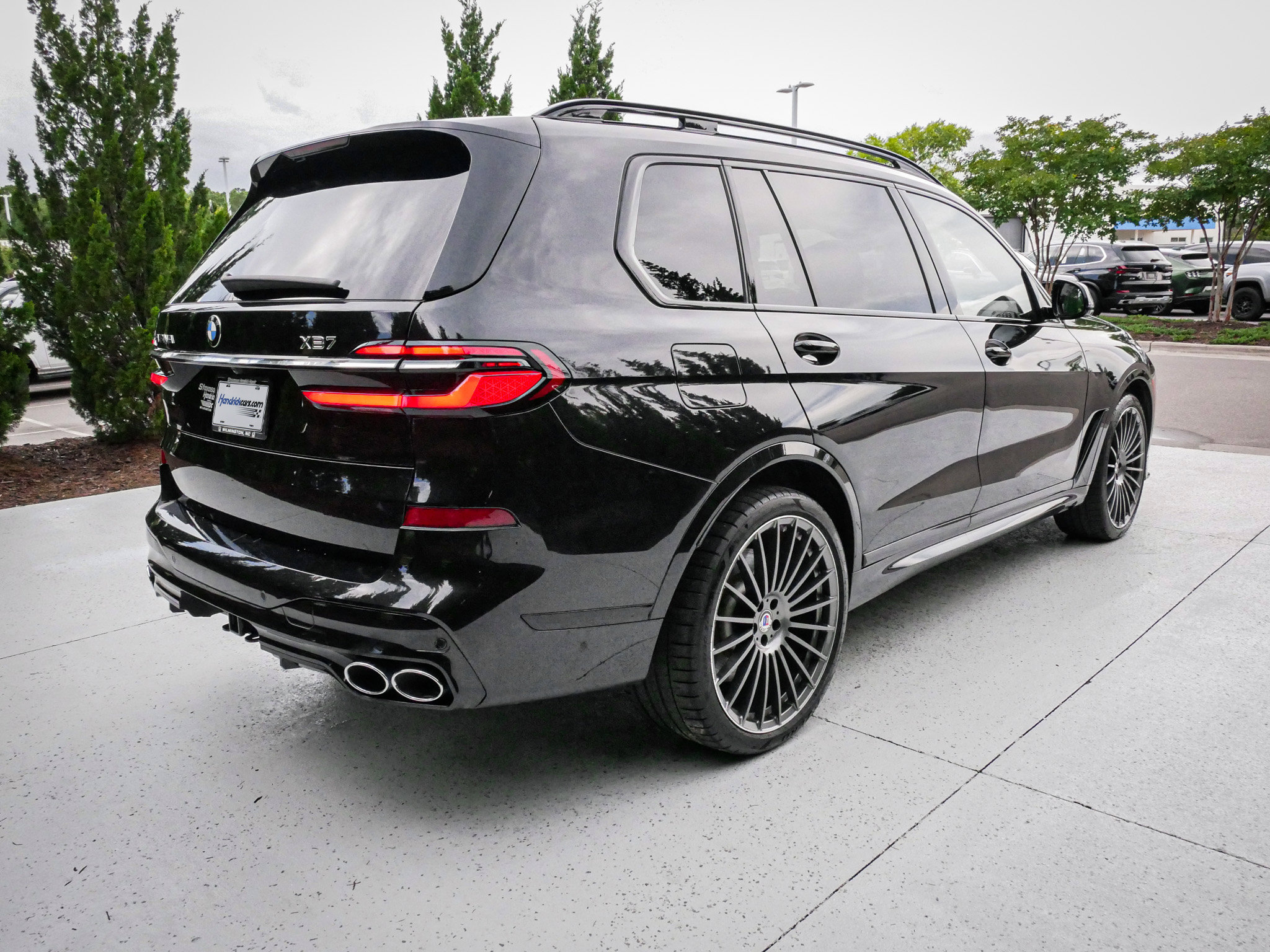 Used 2025 BMW ALPINA XB7 AWD/4WD image 10