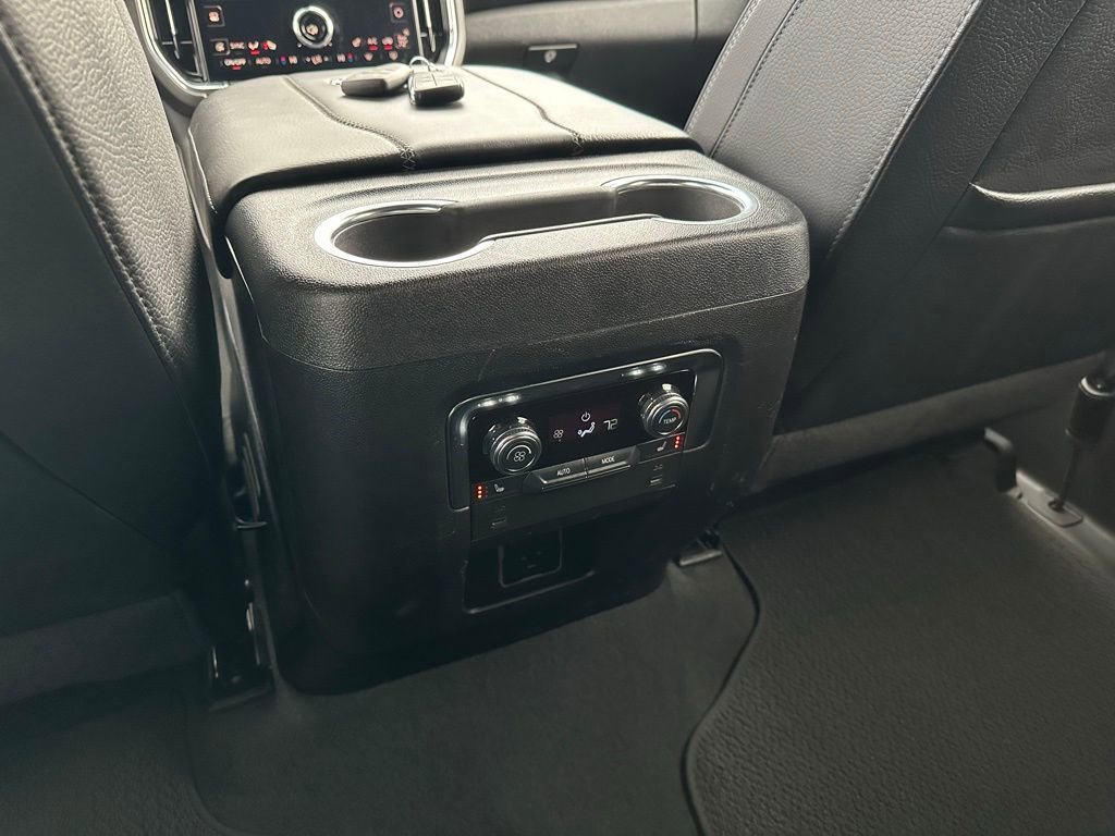 Certified 2025 GMC Yukon Denali image 23