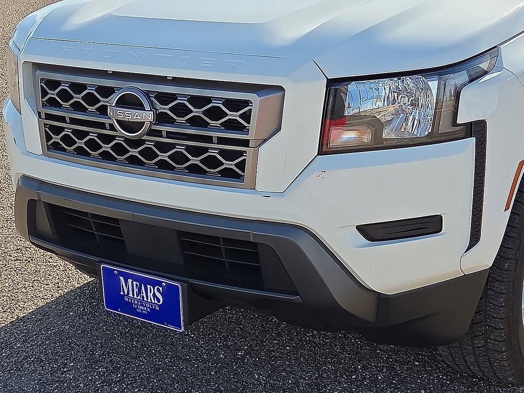 Used 2022 Nissan Frontier SV image 10