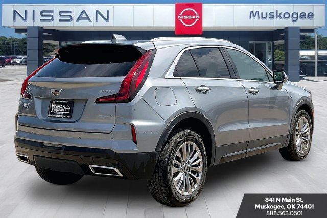 Used 2024 Cadillac XT4 Premium Luxury FWD image 5
