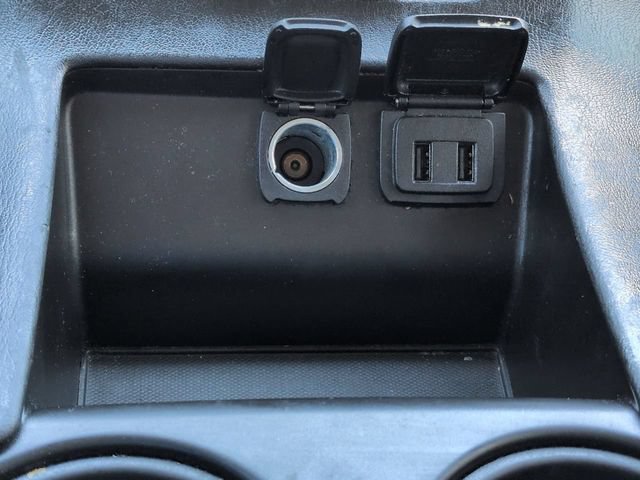 Used 2018 Chevrolet Suburban LS RWD image 22
