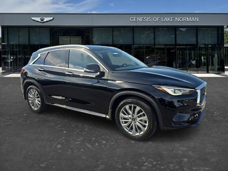 Used 2024 INFINITI QX50 Luxe FWD image 3