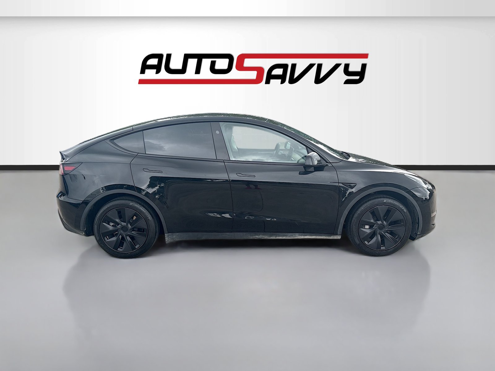 Used 2025 Tesla Model Y Long Range RWD image 8