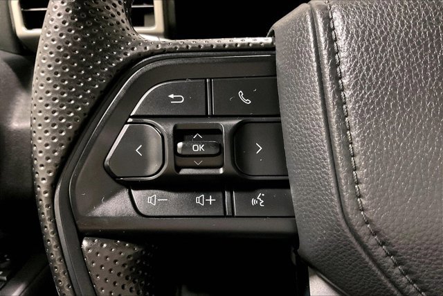 Certified 2024 Toyota Tacoma SR5 AWD/4WD image 18