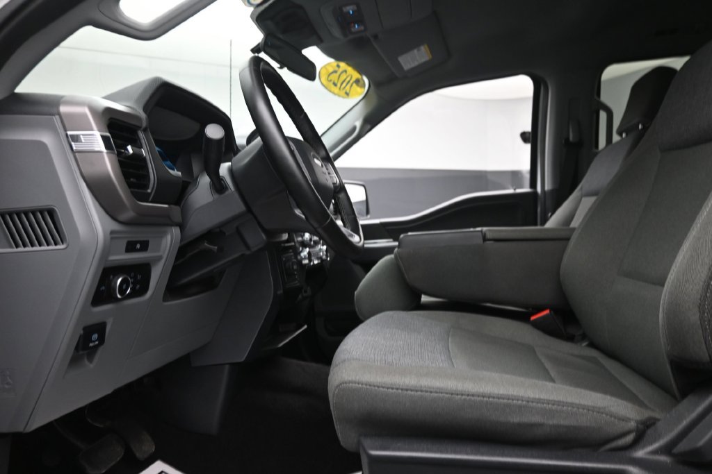 Used 2025 Ford F150 XLT w/ Equipment Group 301A Standard AWD/4WD image 16