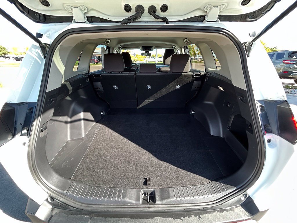 Used 2026 Toyota RAV4 LE AWD/4WD image 26