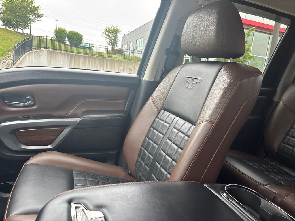 Used 2018 Nissan Titan Platinum Reserve w/ Platinum Utility Package AWD/4WD image 36
