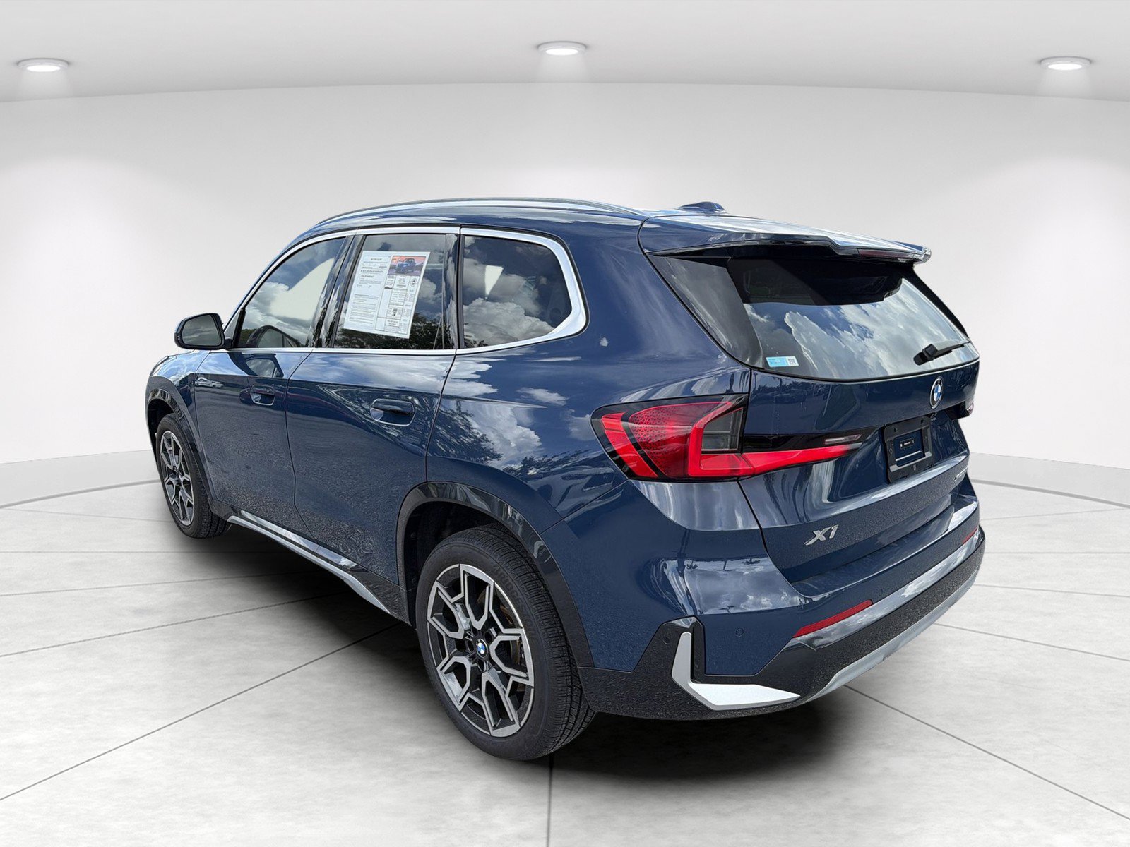 New 2026 BMW X1 xDrive28i w/ Technology Package AWD/4WD image 6