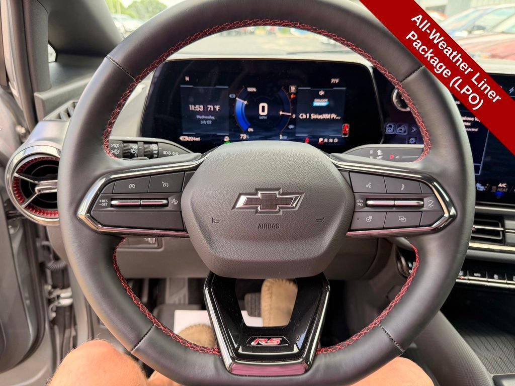Used 2024 Chevrolet Equinox EV RS FWD image 16