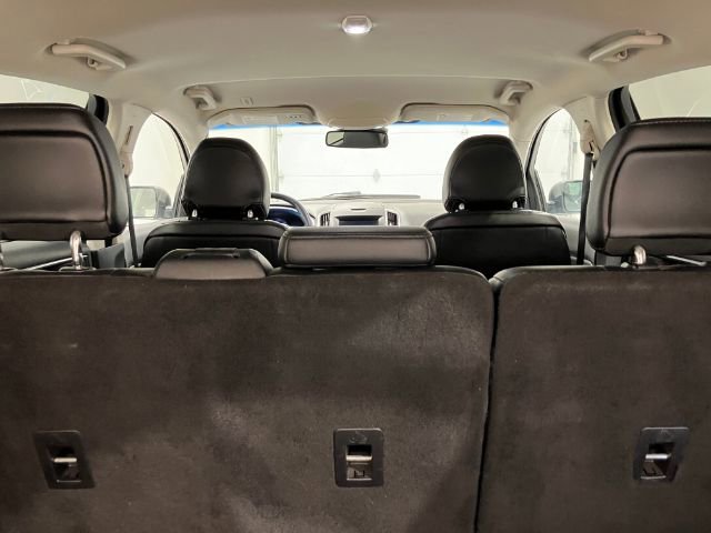 Used 2019 Ford Edge Titanium FWD image 34