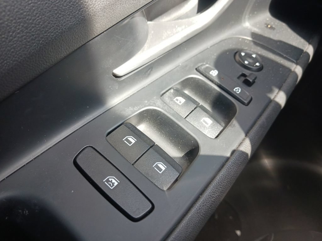 Used 2024 Hyundai Elantra SEL FWD image 26