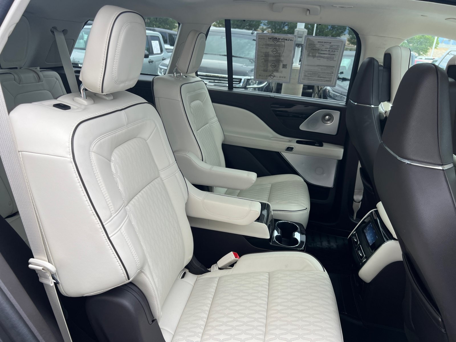 Used 2023 Lincoln Aviator Black Label w/ Dynamic Handling Package AWD/4WD image 30