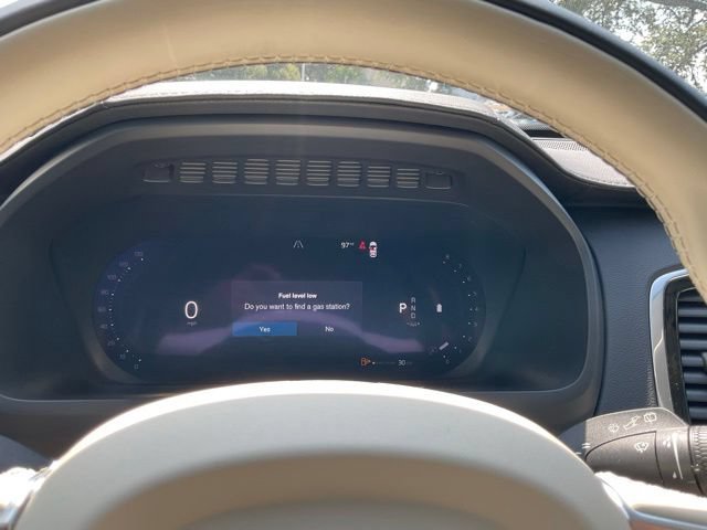 Certified 2023 Volvo XC90 B6 Ultimate w/ Protection Package AWD/4WD image 21