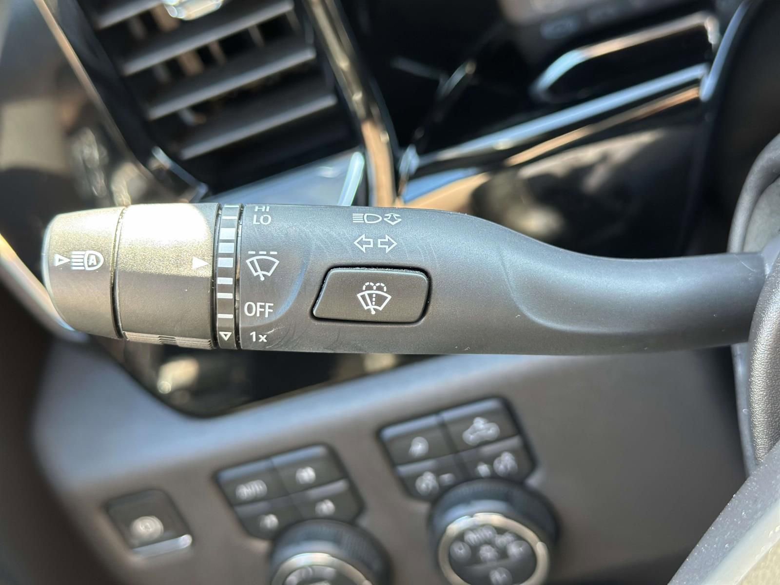 Used 2024 Chevrolet Silverado 1500 High Country w/ High Country Premium Package image 16