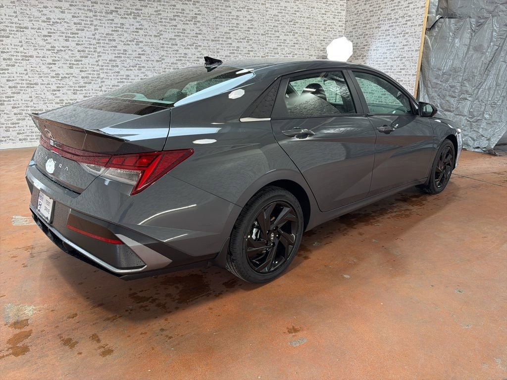 New 2026 Hyundai Elantra SEL Sport image 7