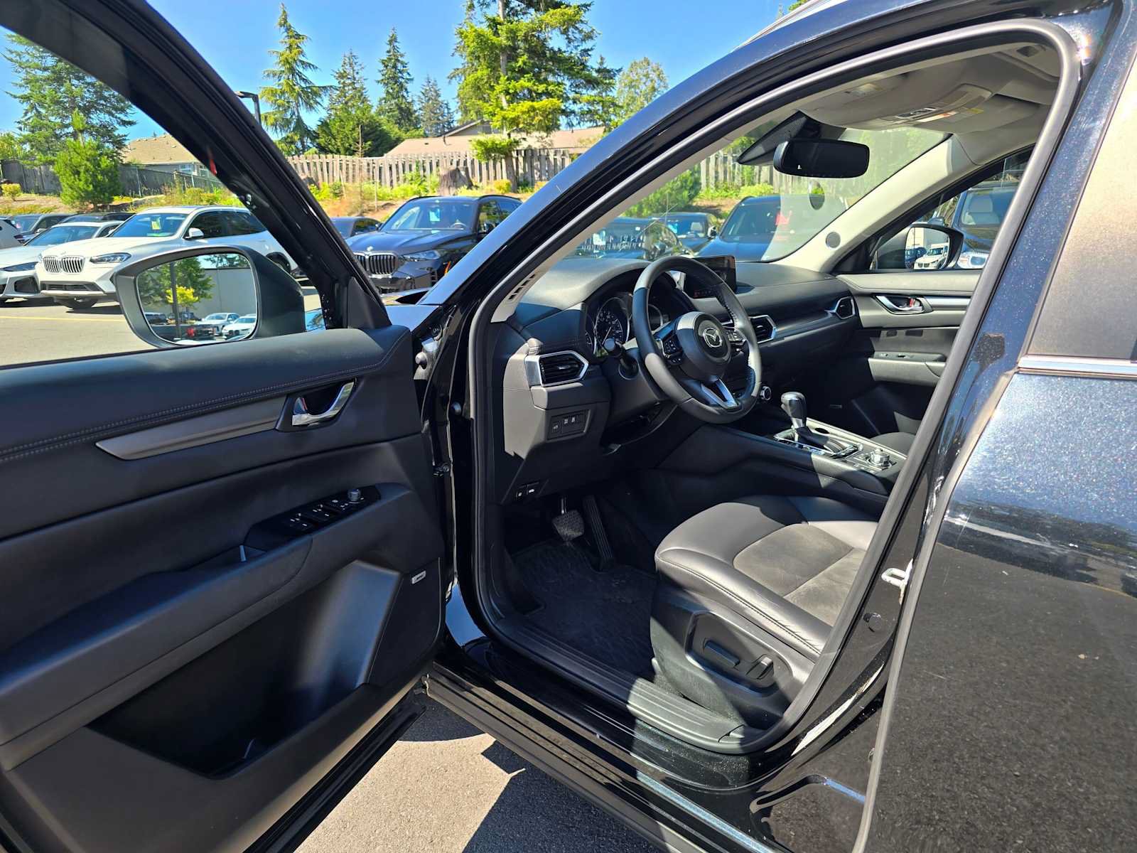 Used 2018 MAZDA CX-5 Touring w/ Preferred Equipment Package AWD/4WD image 18