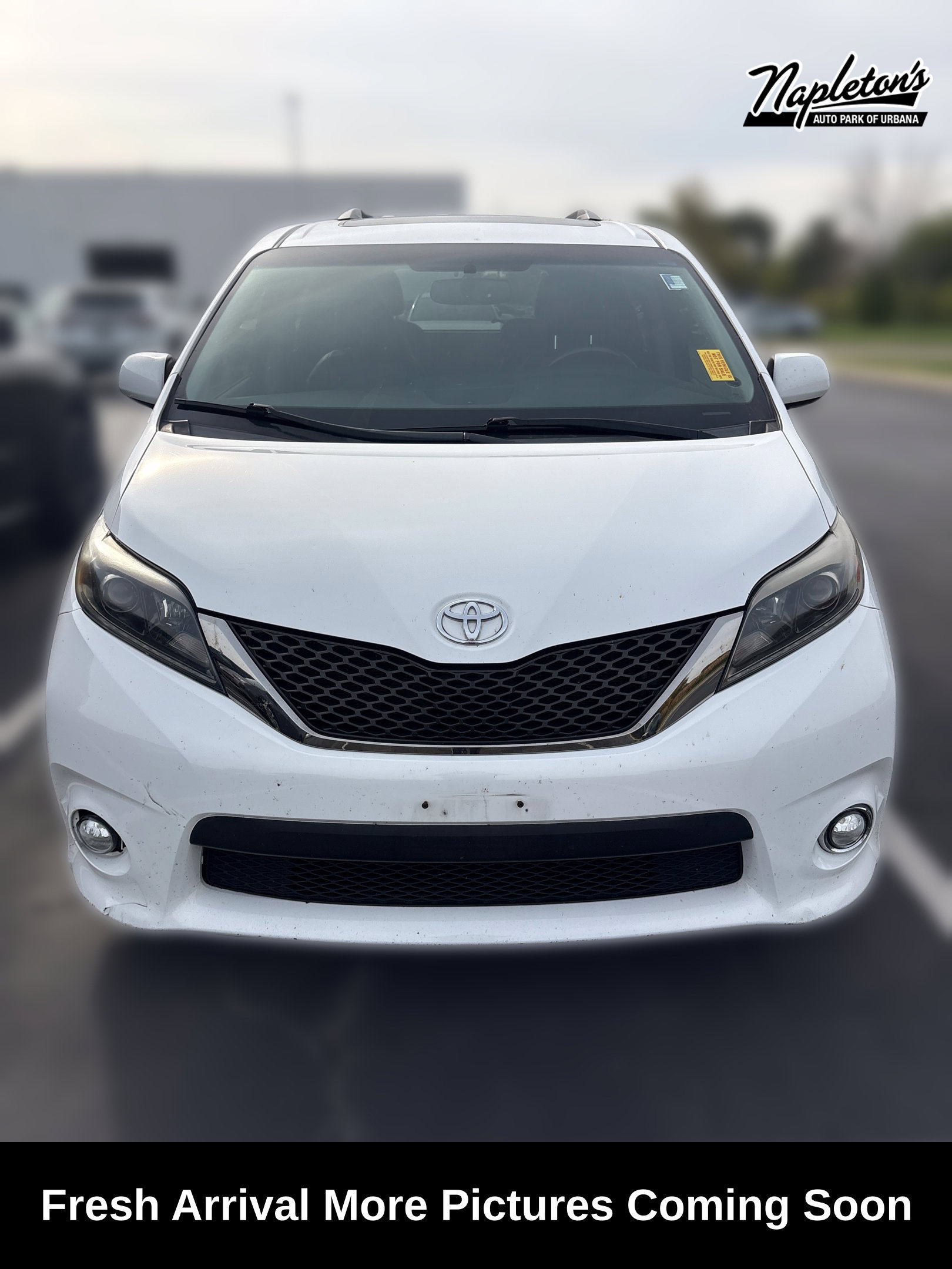 Used 2017 Toyota Sienna SE Premium