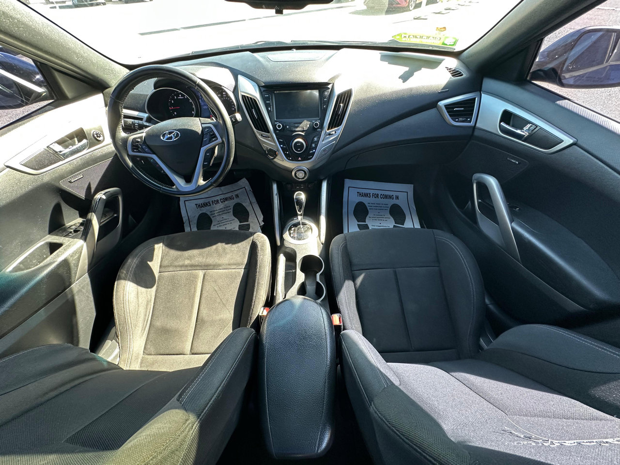 Used 2017 Hyundai Veloster Value Edition image 9