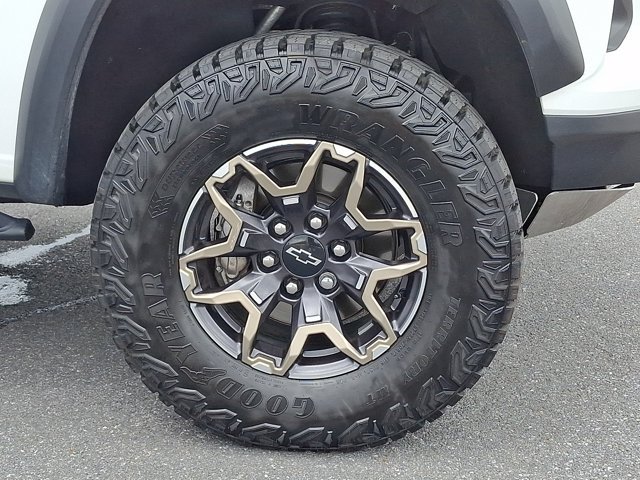 Used 2025 Chevrolet Colorado ZR2 AWD/4WD image 8