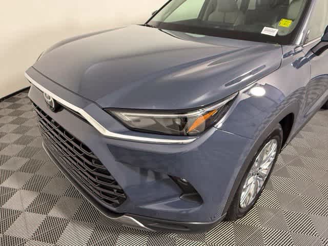 Used 2026 Toyota Grand Highlander AWD image 10