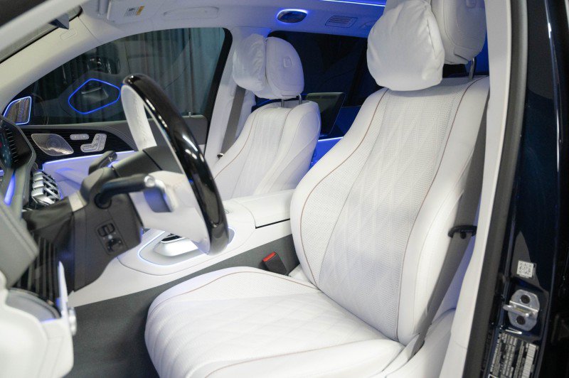 New 2026 Mercedes-Benz Maybach GLS 600 4MATIC image 14