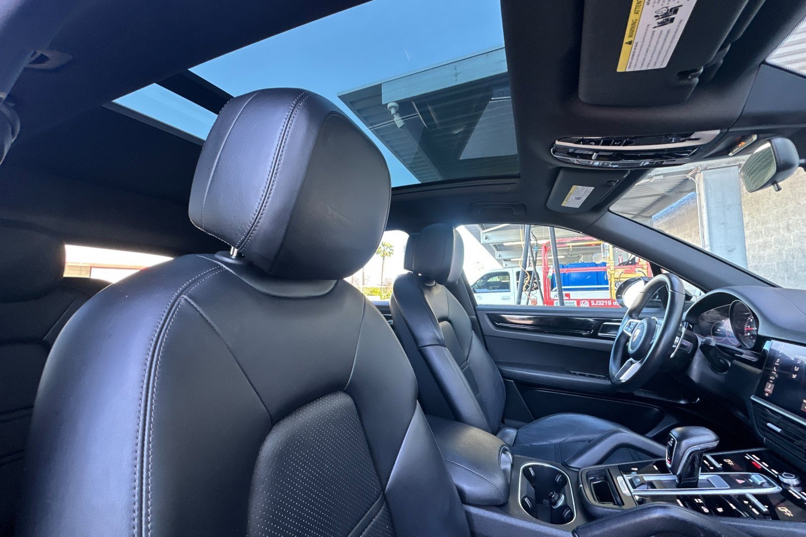 Used 2019 Porsche Cayenne image 16
