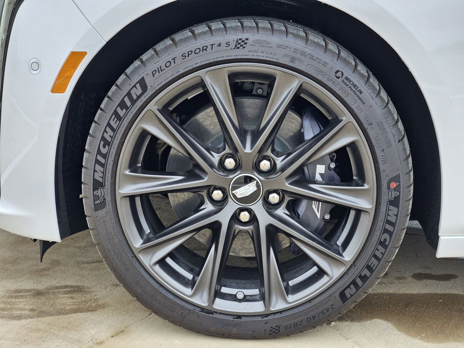 New 2026 Cadillac CT5 V w/ Technology Package AWD/4WD image 12