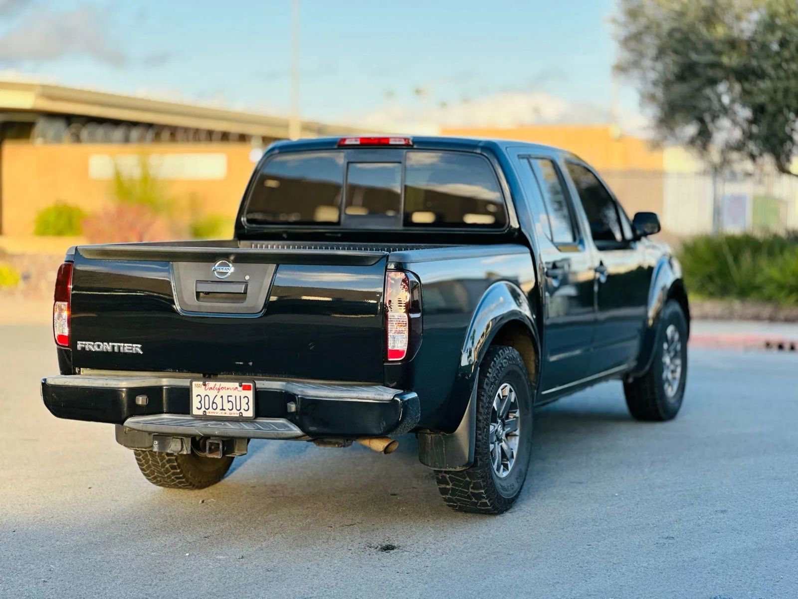 Used 2019 Nissan Frontier Desert Runner RWD image 5