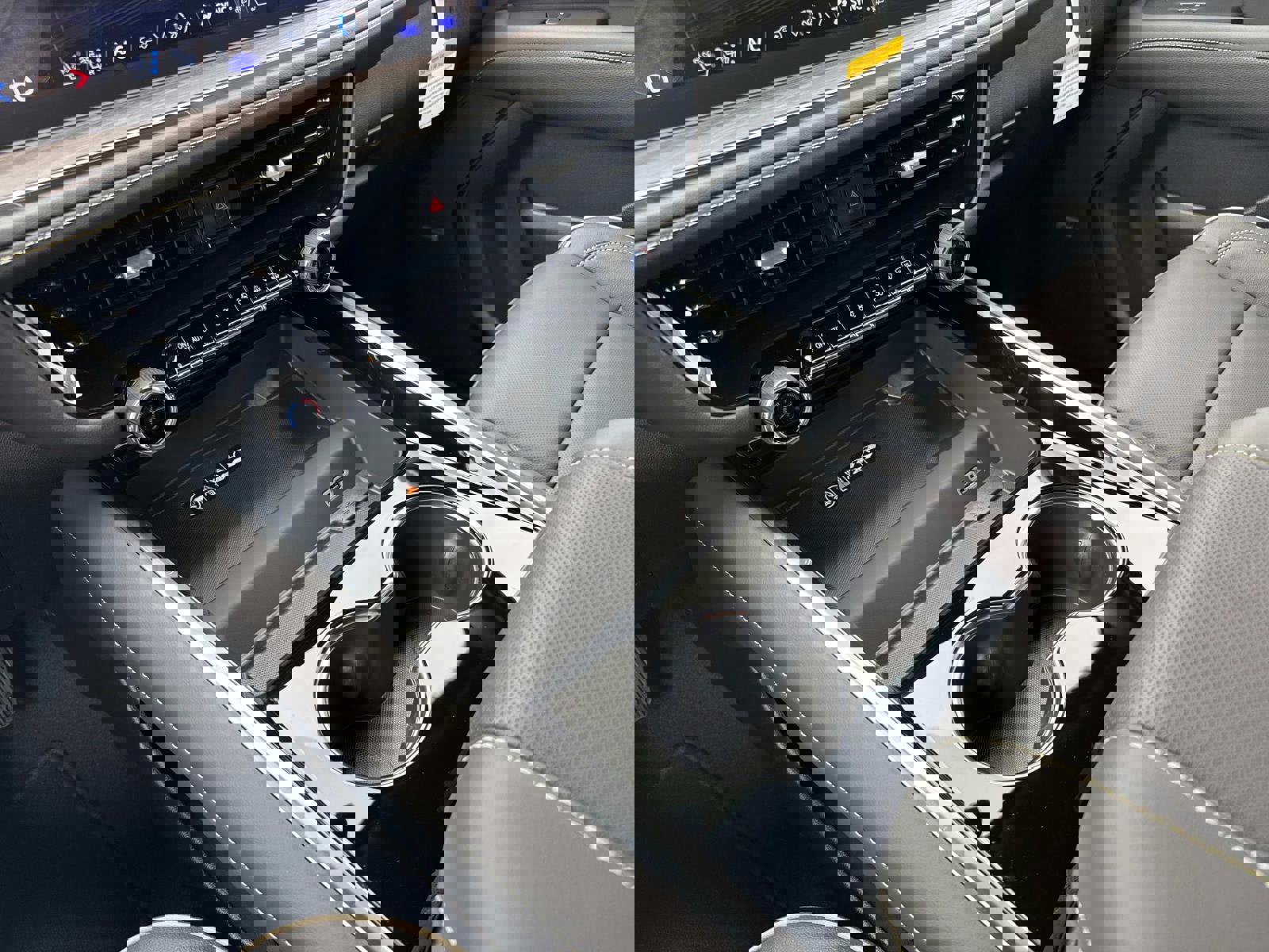 New 2025 Chevrolet Suburban Premier w/ Sun And Tow Package image 15