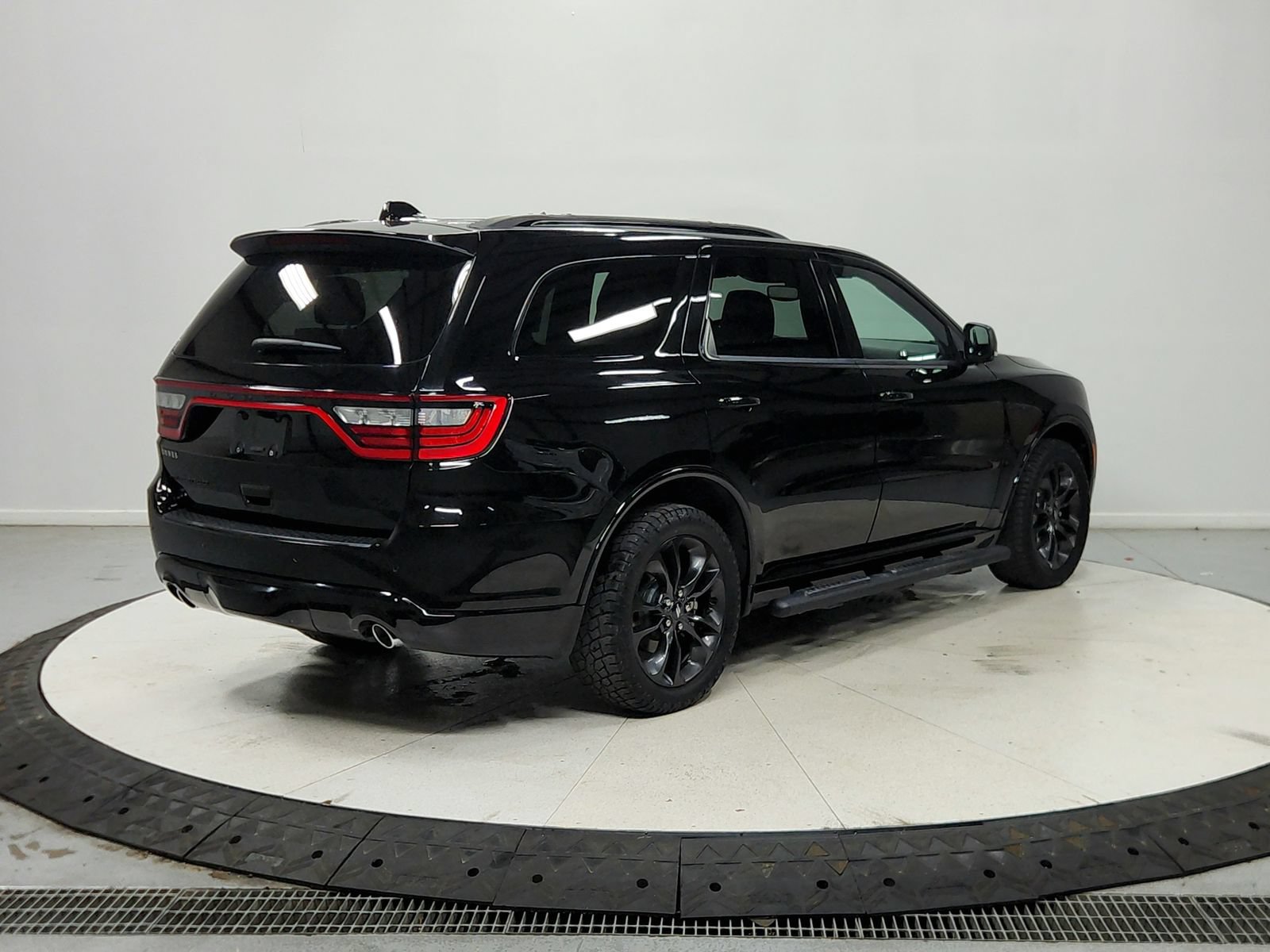 Used 2024 Dodge Durango R/T AWD/4WD image 8