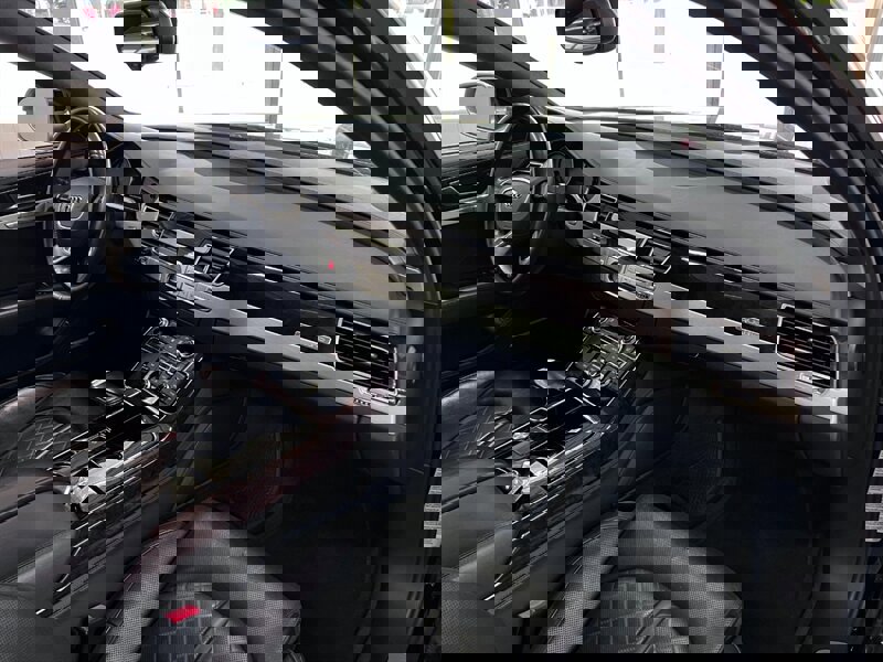 Used 2014 Audi S8 image 34