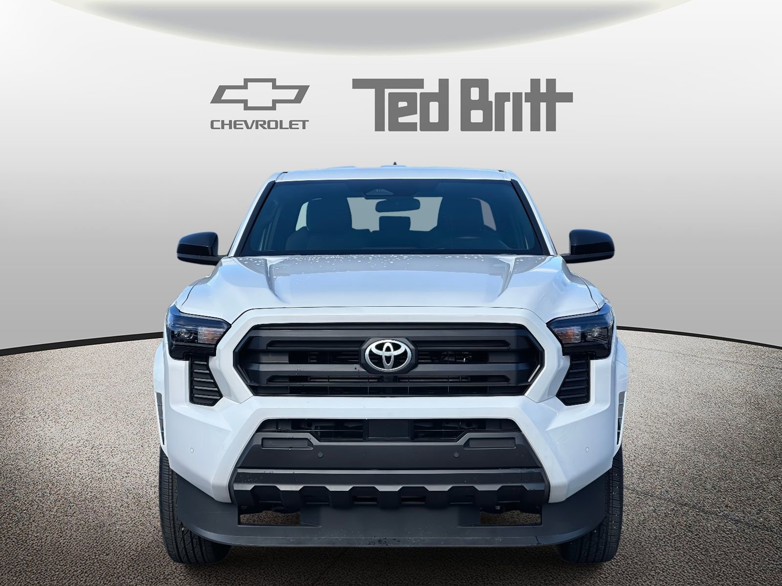Used 2025 Toyota Tacoma SR w/ SR Upgrade Package AWD/4WD image 2