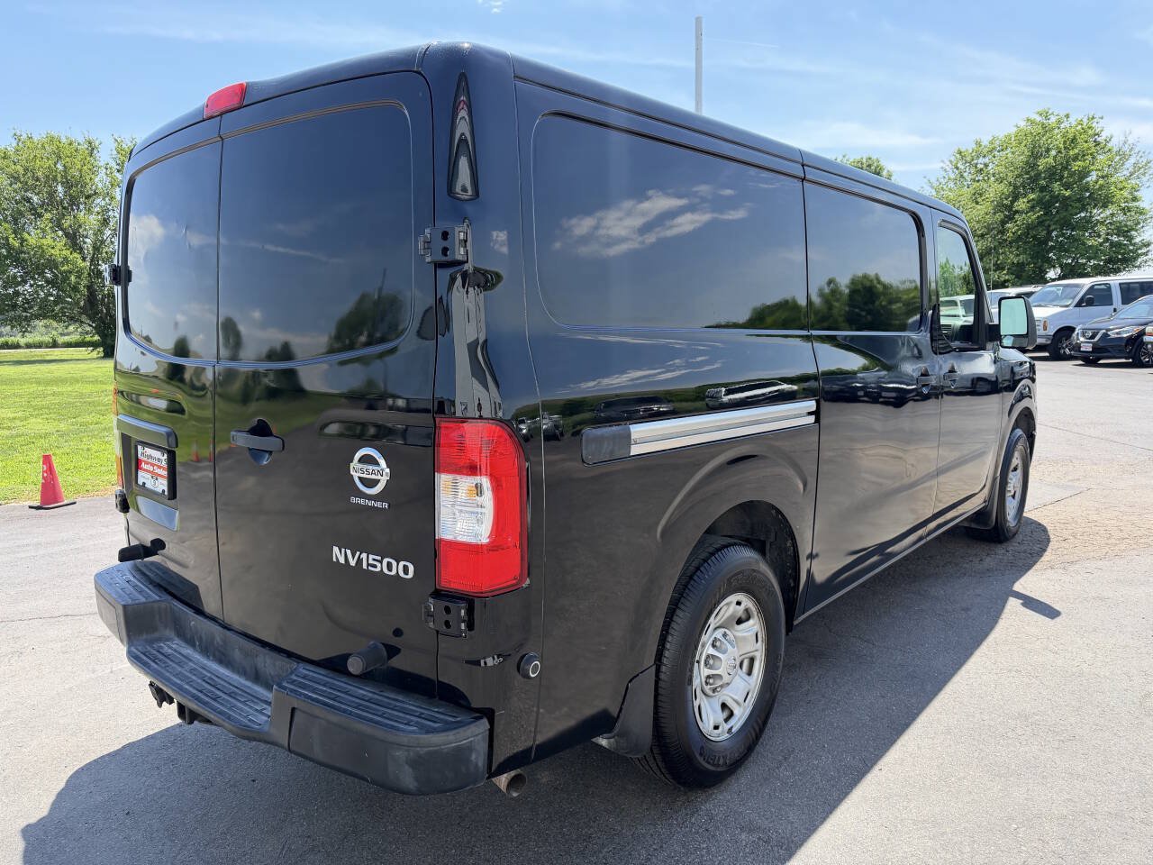 Used 2012 Nissan NV 1500 S RWD image 5