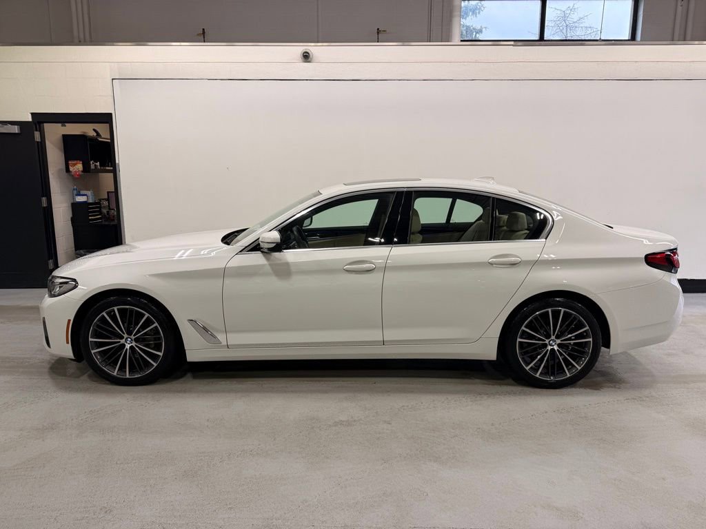 Used 2023 BMW 530i xDrive w/ Premium Package image 2
